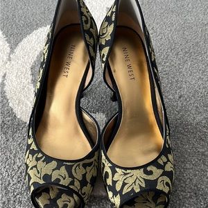 Nine West side 6 shoes